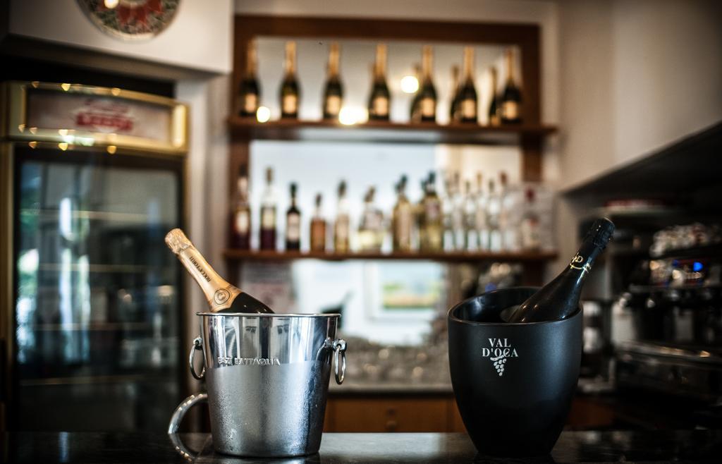 Hotel Carillon ベラーリア・イジェア・マリーナ エクステリア 写真